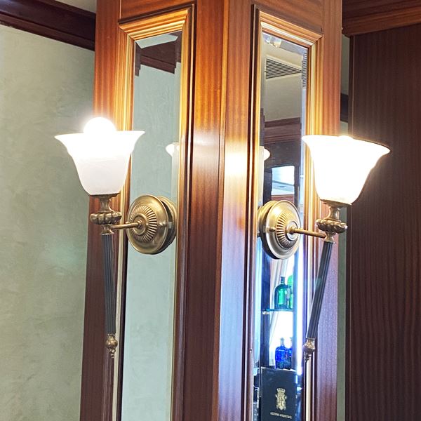Coppia di appliques in bronzo