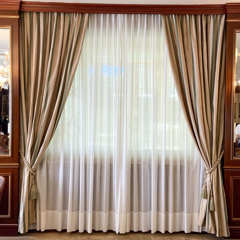 Tendaggio completo  (Italia, XX sec.)  - Asta Gli Arredi del Grand Hotel Bristol sul Lago Maggiore - San Luca Casa d'Aste