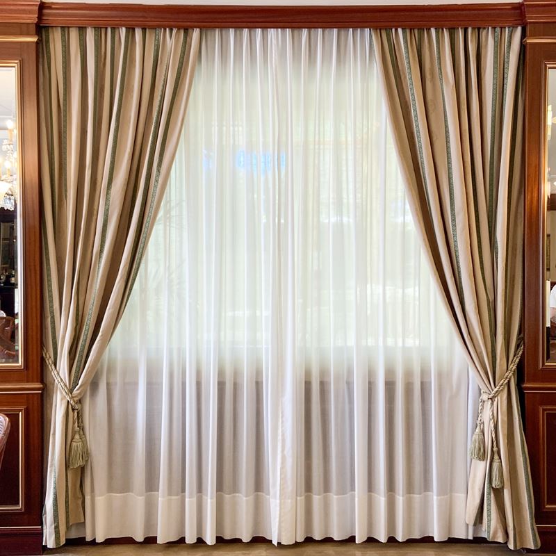 Tendaggio completo  (Italia, XX sec.)  - Asta Gli Arredi del Grand Hotel Bristol sul Lago Maggiore - San Luca Casa d'Aste