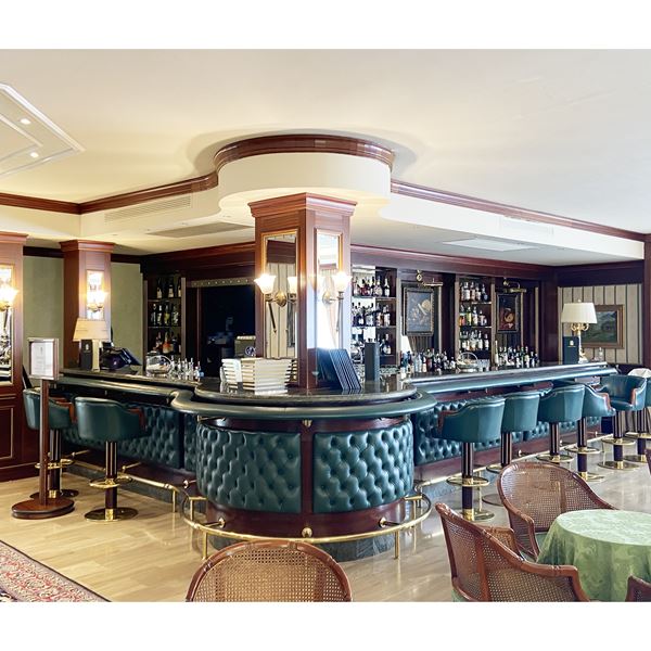 Grande bancone bar in mogano
