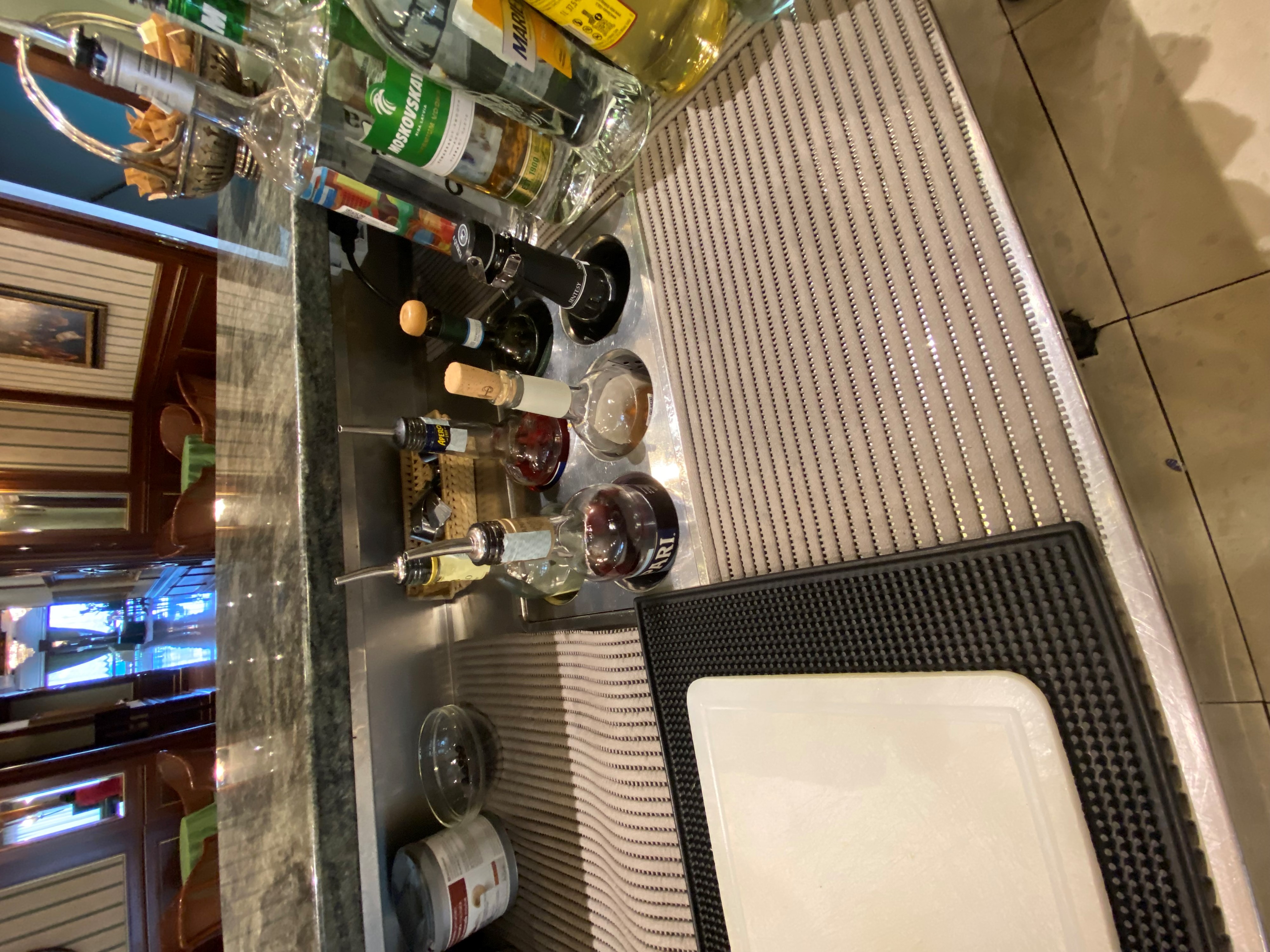 Grande Bancone Bar in Mogano