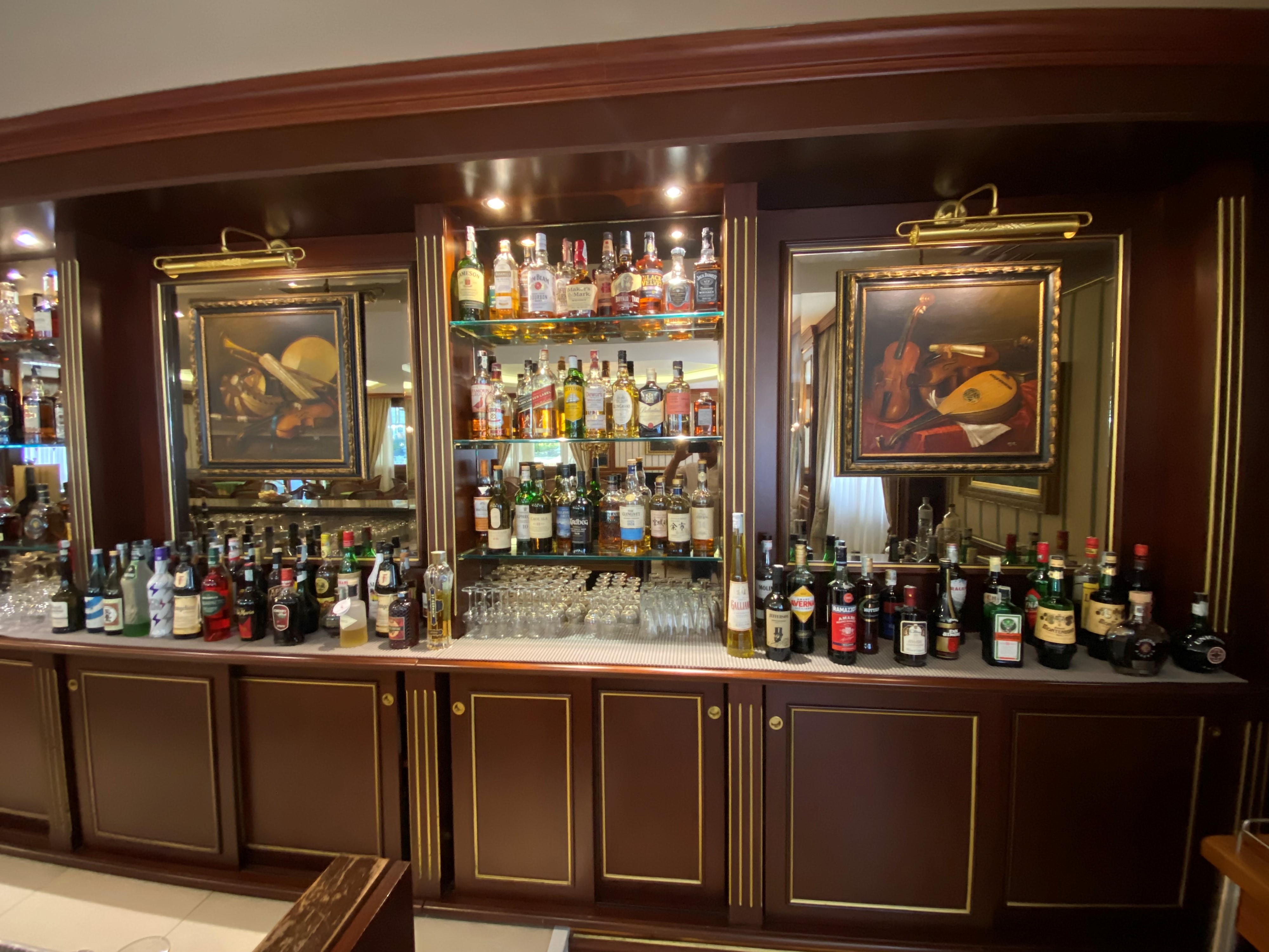 Grande Bancone Bar in Mogano