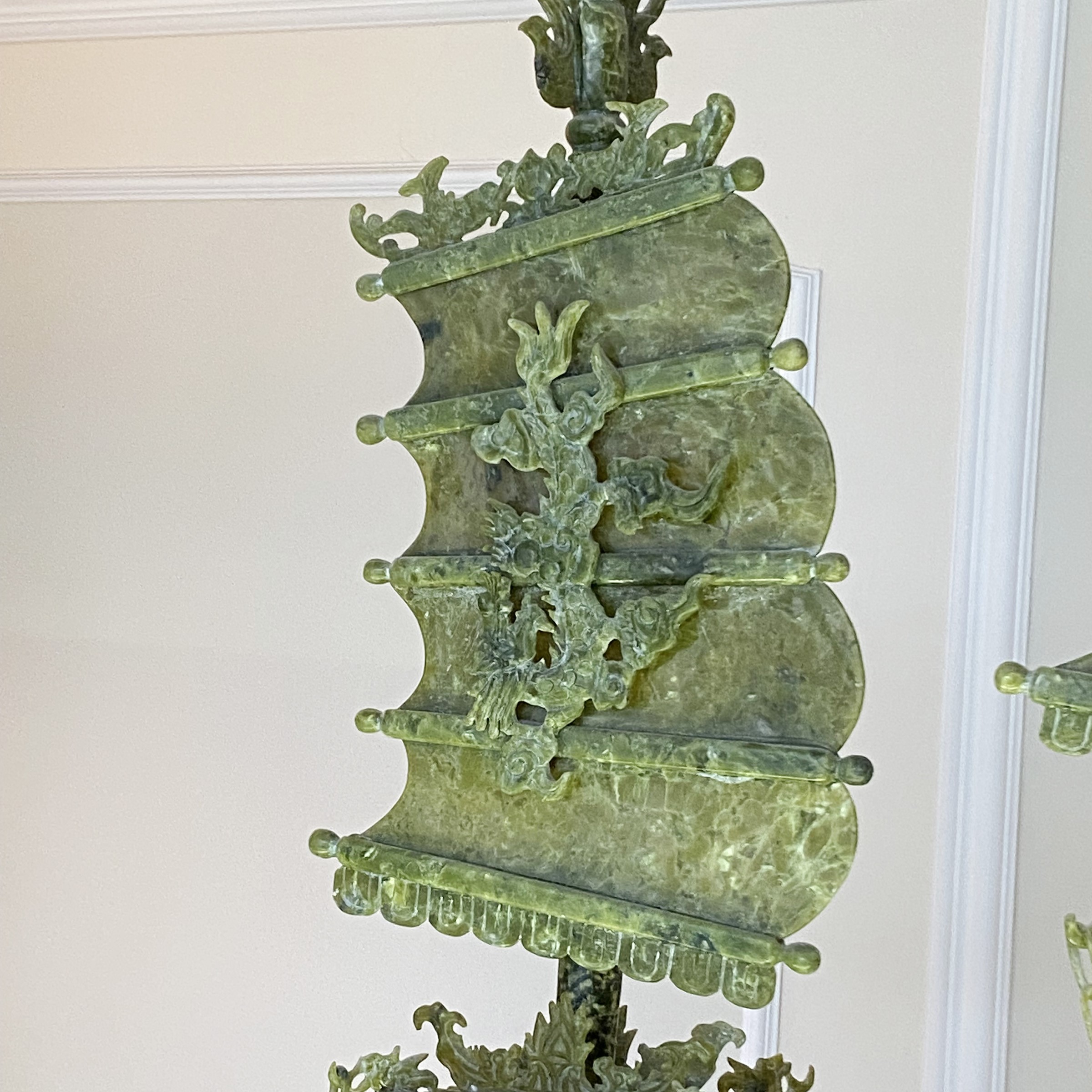 Grande scultura in giada