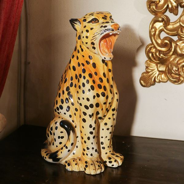 Scultura in porcellana policroma