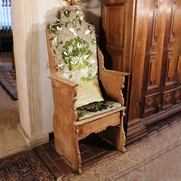 Seggiolone in legno