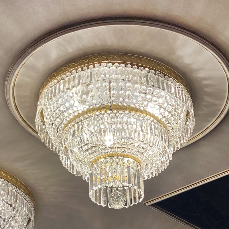 Plafoniera in bronzo dorato  (Italia, XX sec.)  - Asta Gli Arredi del Grand Hotel Bristol sul Lago Maggiore - San Luca Casa d'Aste