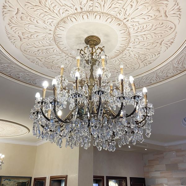 Grande lampadario a 27 luci