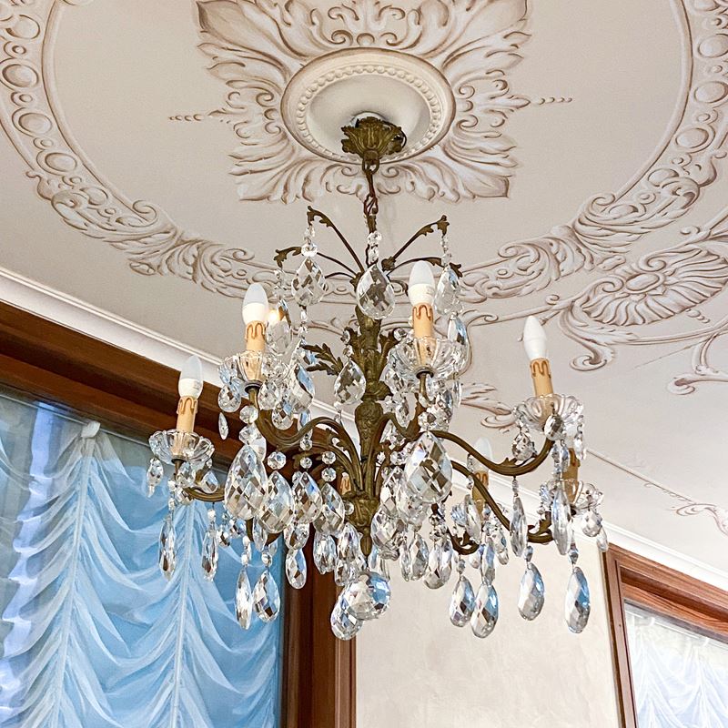 Lampadario a otto luci  (Italia, XX sec.)  - Asta Gli Arredi del Grand Hotel Bristol sul Lago Maggiore - San Luca Casa d'Aste