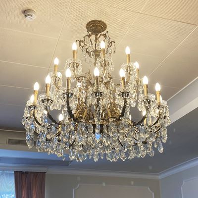 Grande Lampadario a 27 Luci
