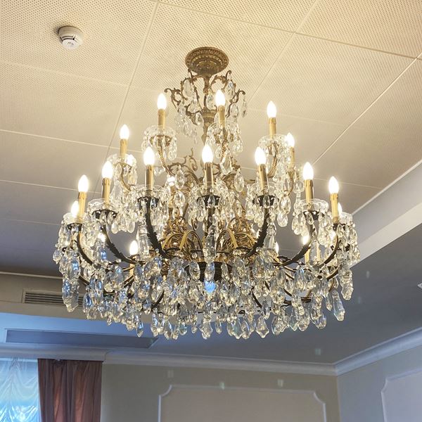Grande lampadario a 27 luci