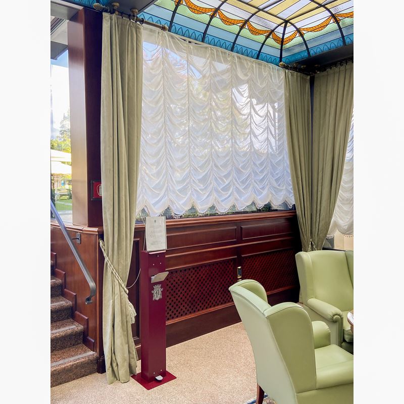 Tendaggio completo  (Italia, XX sec.)  - Asta Gli Arredi del Grand Hotel Bristol sul Lago Maggiore - San Luca Casa d'Aste