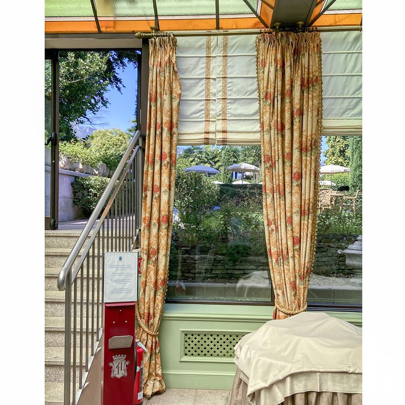 Tendaggio completo  (Italia, XX sec.)  - Asta Gli Arredi del Grand Hotel Bristol sul Lago Maggiore - San Luca Casa d'Aste