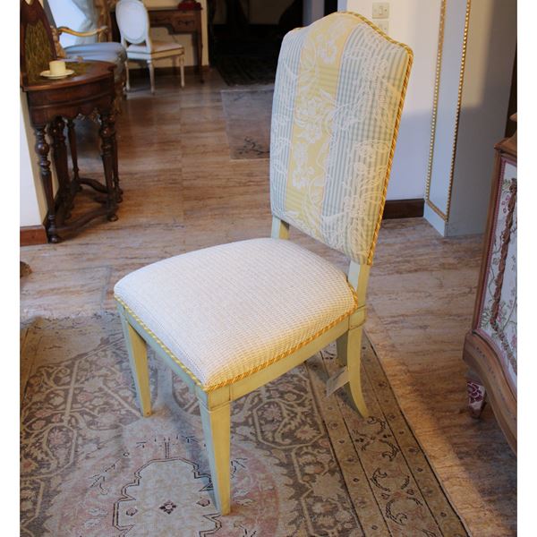 ♦ Sedia in legno laccato