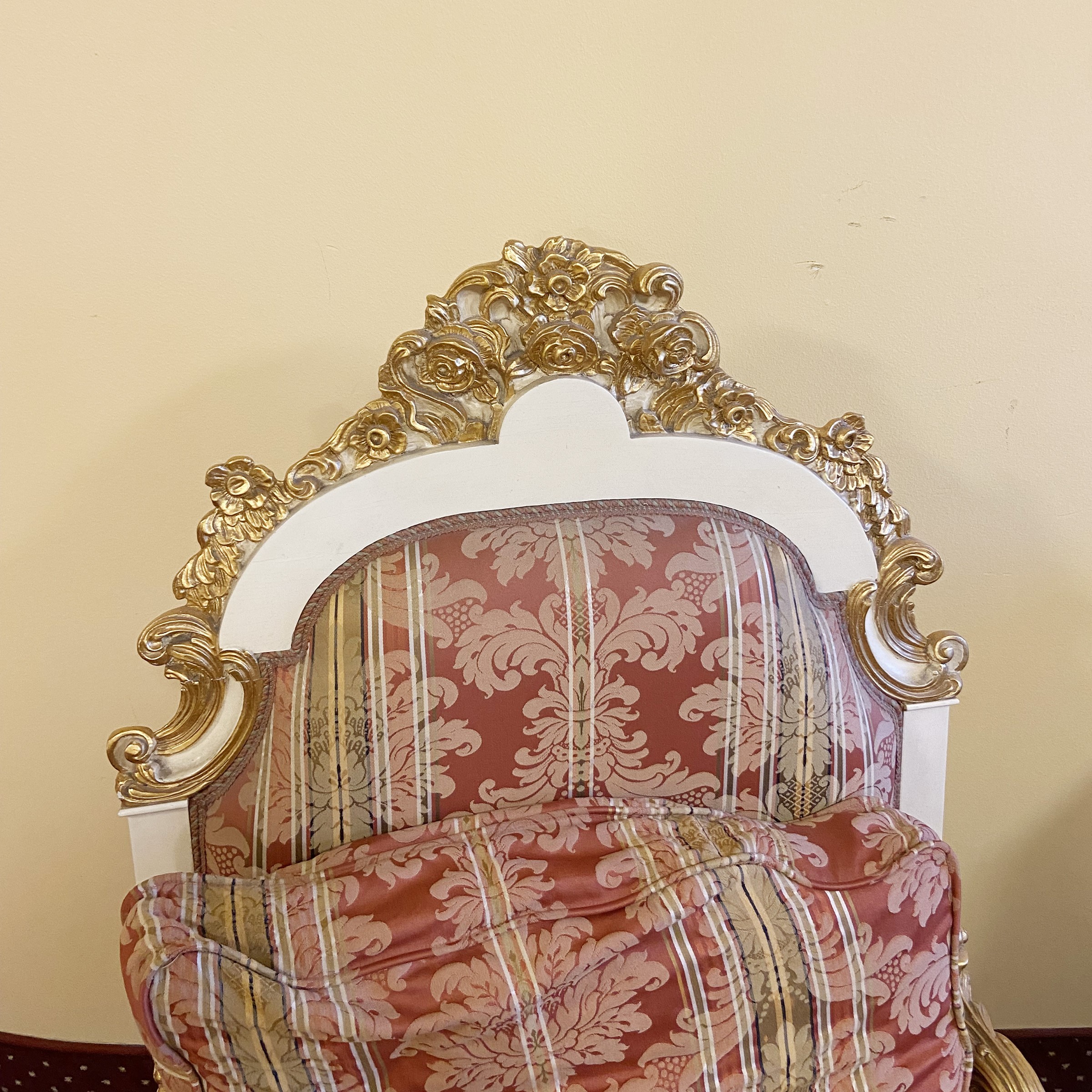 Salotto in Legno Laccato e Dorato (4)