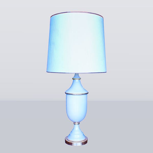 Lampada in metallo verniciato e dorato