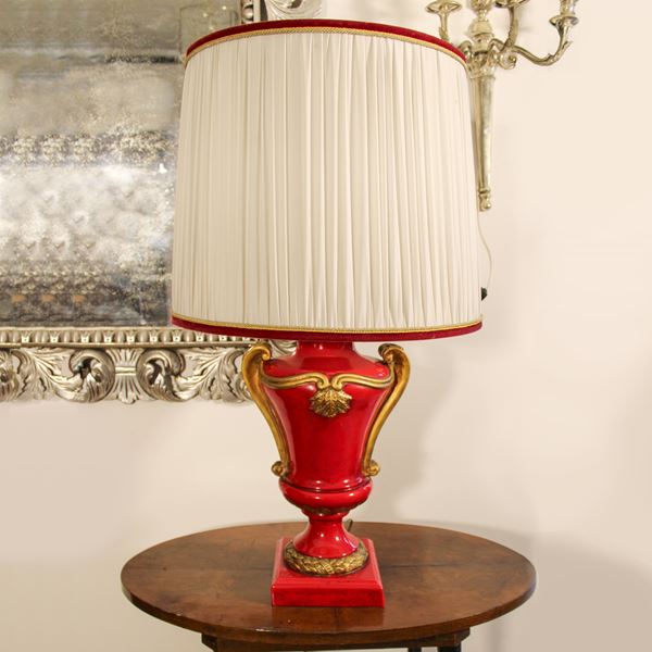 Lampada da tavolo in porcellana smaltata