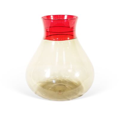 Ludovico Diaz De Santillana, Vaso modello 'Colletti' in vetro brunito a incalmo rosso
