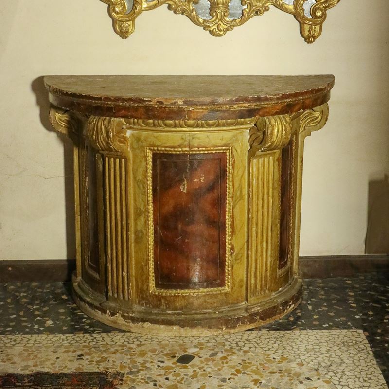 Coppia di consolles demilune  (Italia, XVIII sec.)  - Asta Gli Arredi di Villa "Le Marchesane" - San Luca Casa d'Aste