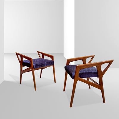 Gio Ponti, Sgabelli in legno di noce con seduta in tessuto, Italia, anni '50