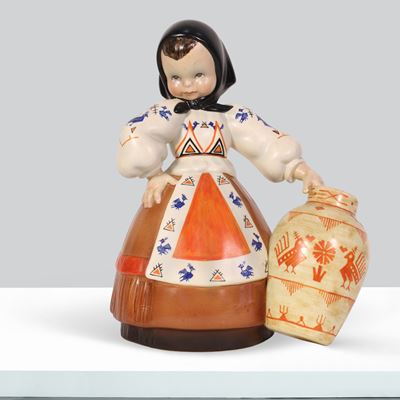 Manifattura Lenci, Scultura in ceramica smaltata raffigurante figura femminile con vaso, Torino 1...