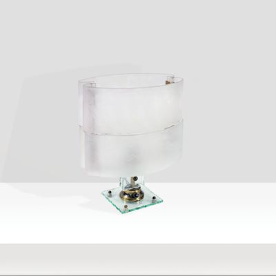 Manifattura italiana, Lampada da tavolo in vetro opalino e ottone