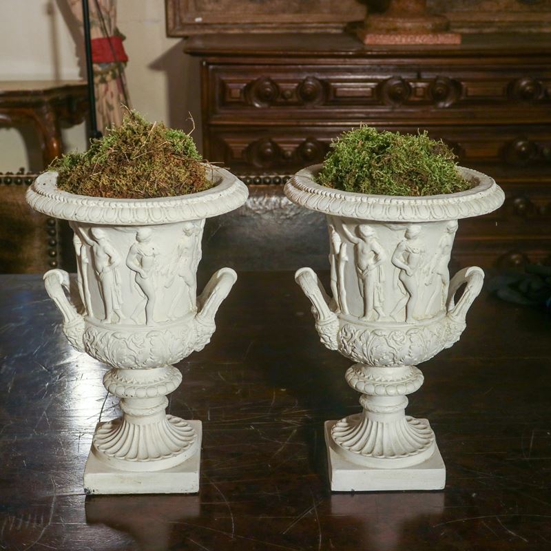 ♦ Coppia di vasi biansati  (Italia, XX sec.)  - Asta Gli Arredi di Villa "Le Marchesane" - San Luca Casa d'Aste