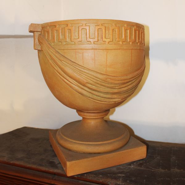 Vaso circolare in terracotta