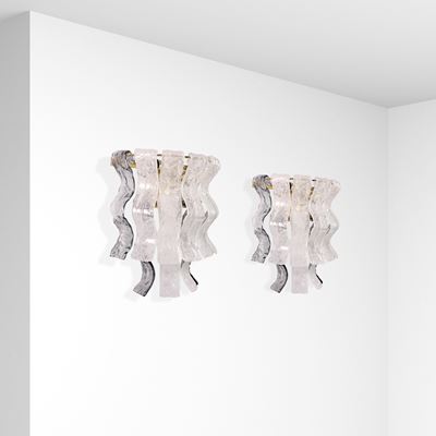 Manifattura Mazzega, Coppia di appliques in vetro di Murano bianco e fumé