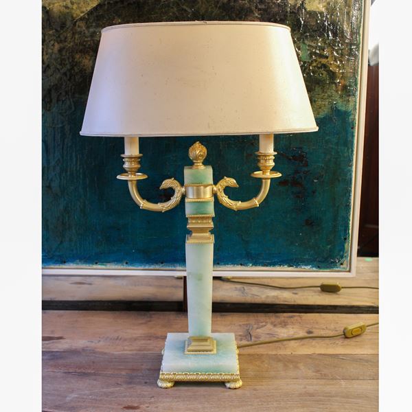 Lampada da tavolo in bronzo e quarzo verde