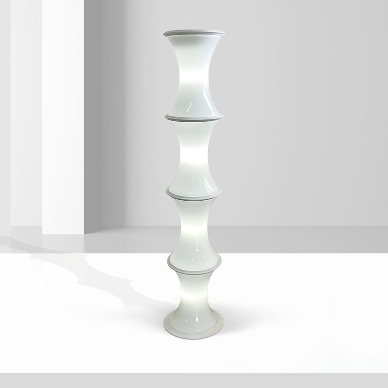 Enrico Tronconi, prod. Vistosi  (Italia, anni 70)  - Asta Design | Forma | Stile  - San Luca Casa d'Aste