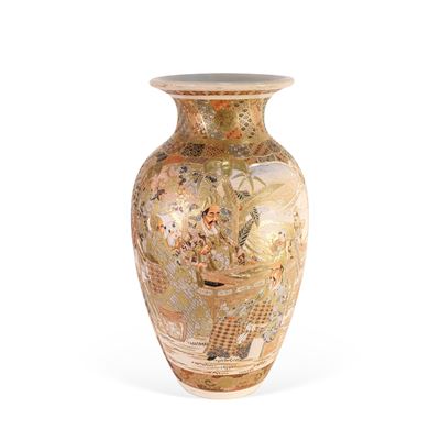 Vaso in porcellana Satsuma, Giappone, inizio XX secolo