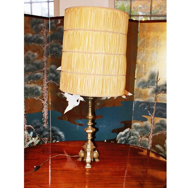 Lampada da tavolo in bronzo