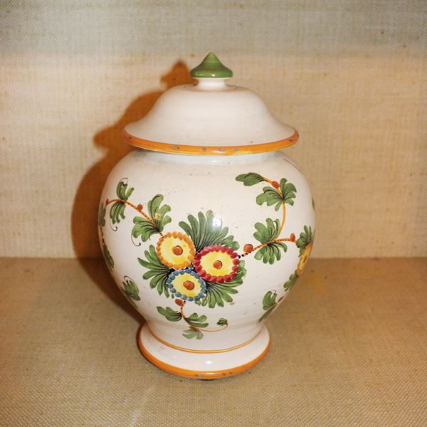 Potiche in ceramica bianca