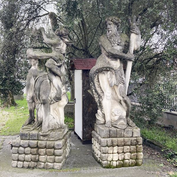 Coppia di grandi sculture in pietra di Vicenza