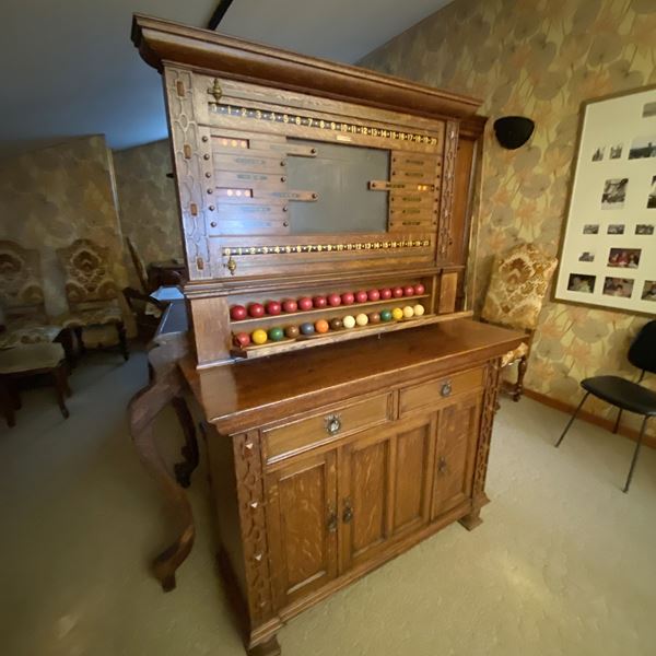 Antico segnapunti da biliardo in rovere