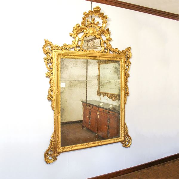 ♦ Grande specchiera in legno dorato