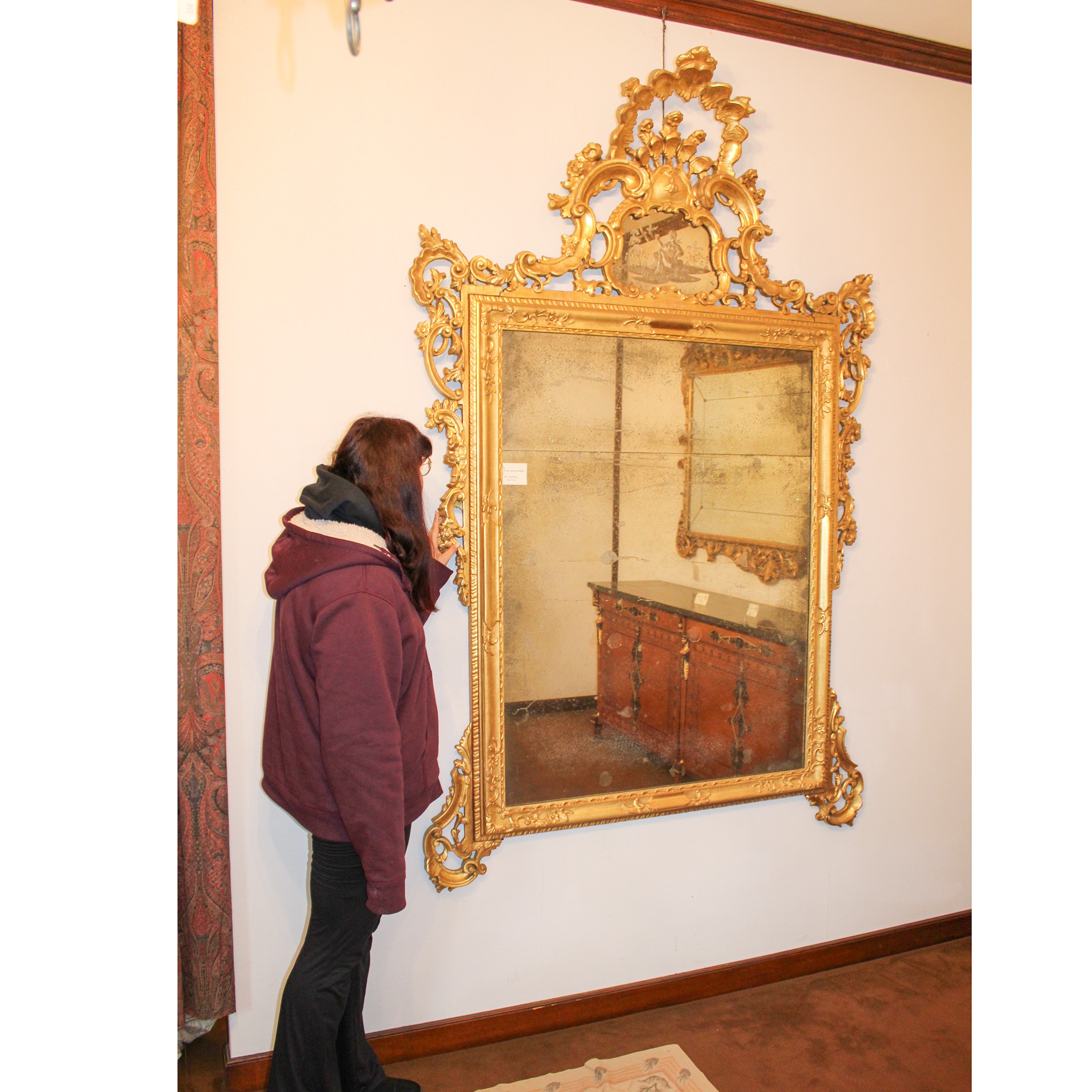 ♦ Grande Specchiera in Legno Dorato