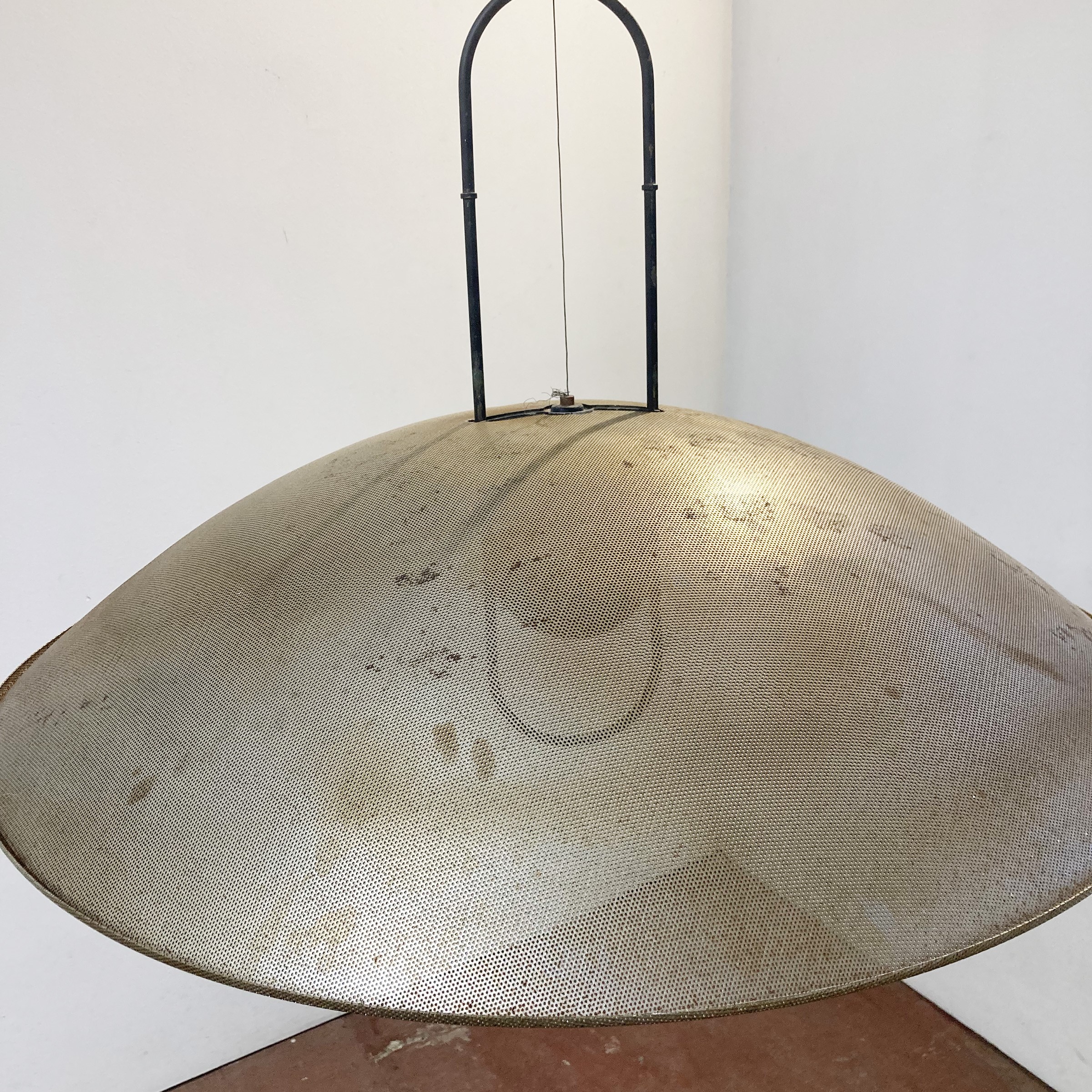 Ernesto Gismondi prod. Artemide