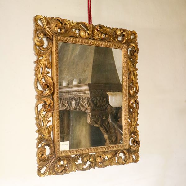 ♦ Specchiera in legno dorato