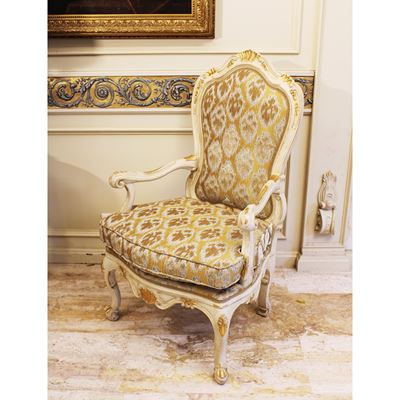 ♦ Poltrona in Legno Laccato e Dorato