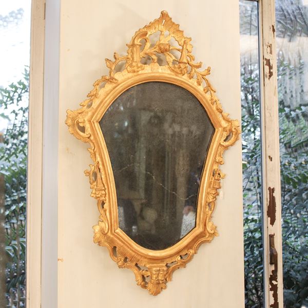 ♦ Specchiera in legno dorato