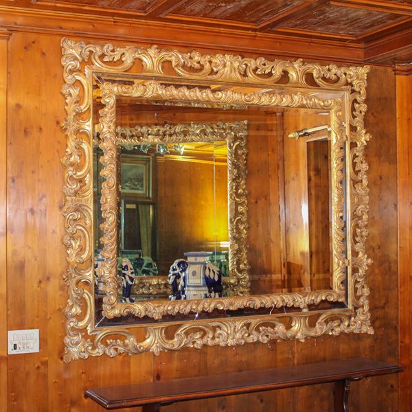 ♦ Grande specchiera in legno dorato