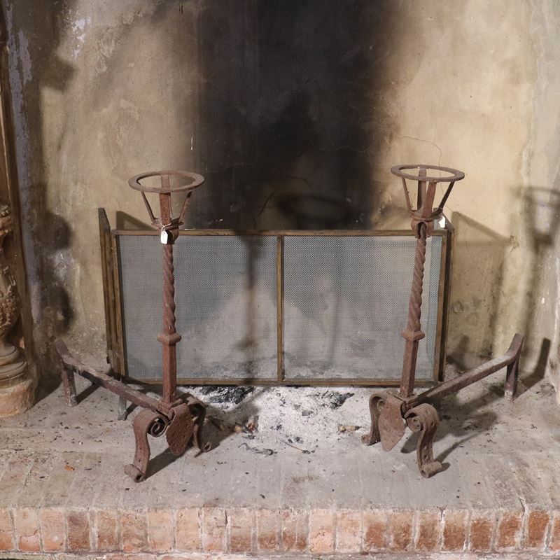 Set da camino in ferro battuto  (Italia, XIX-XX sec.)  - Asta Gli Arredi di Villa "Le Marchesane" - San Luca Casa d'Aste