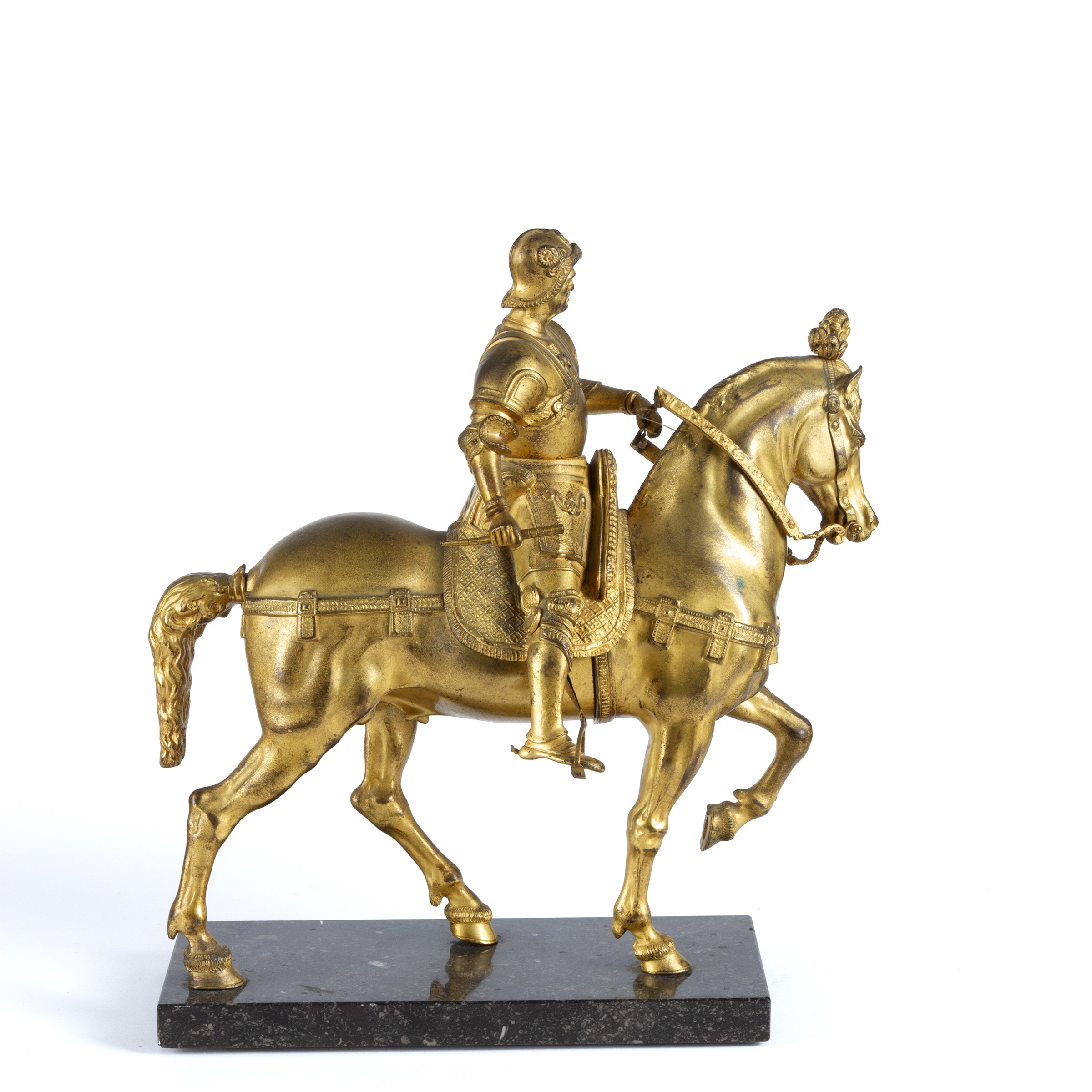 Scultore italiano, Scultura in bronzo dorato raffigurante Bartolomeo Colleoni su base in marmo