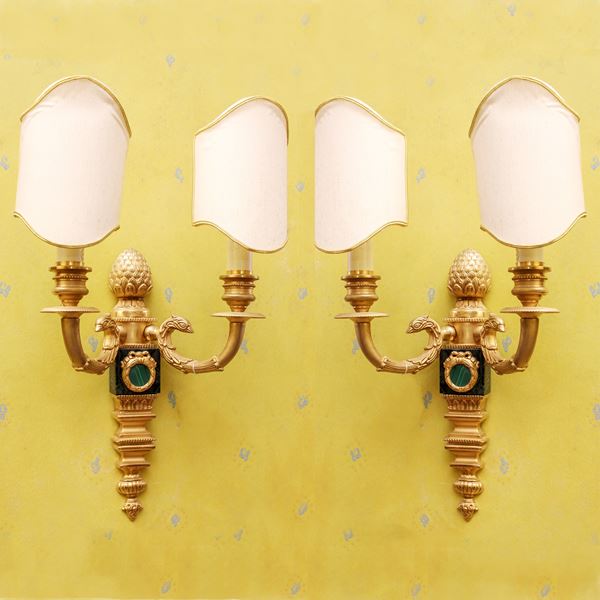 Coppia di appliques in bronzo e marmo