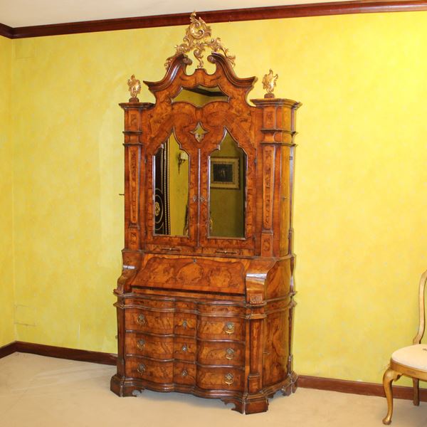 ♦ Trumeau in noce e legno dorato