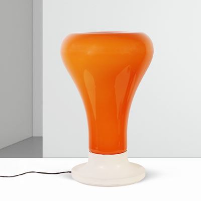 Manifattura di Murano, Lampada con diffusore in vetro di Murano color arancio