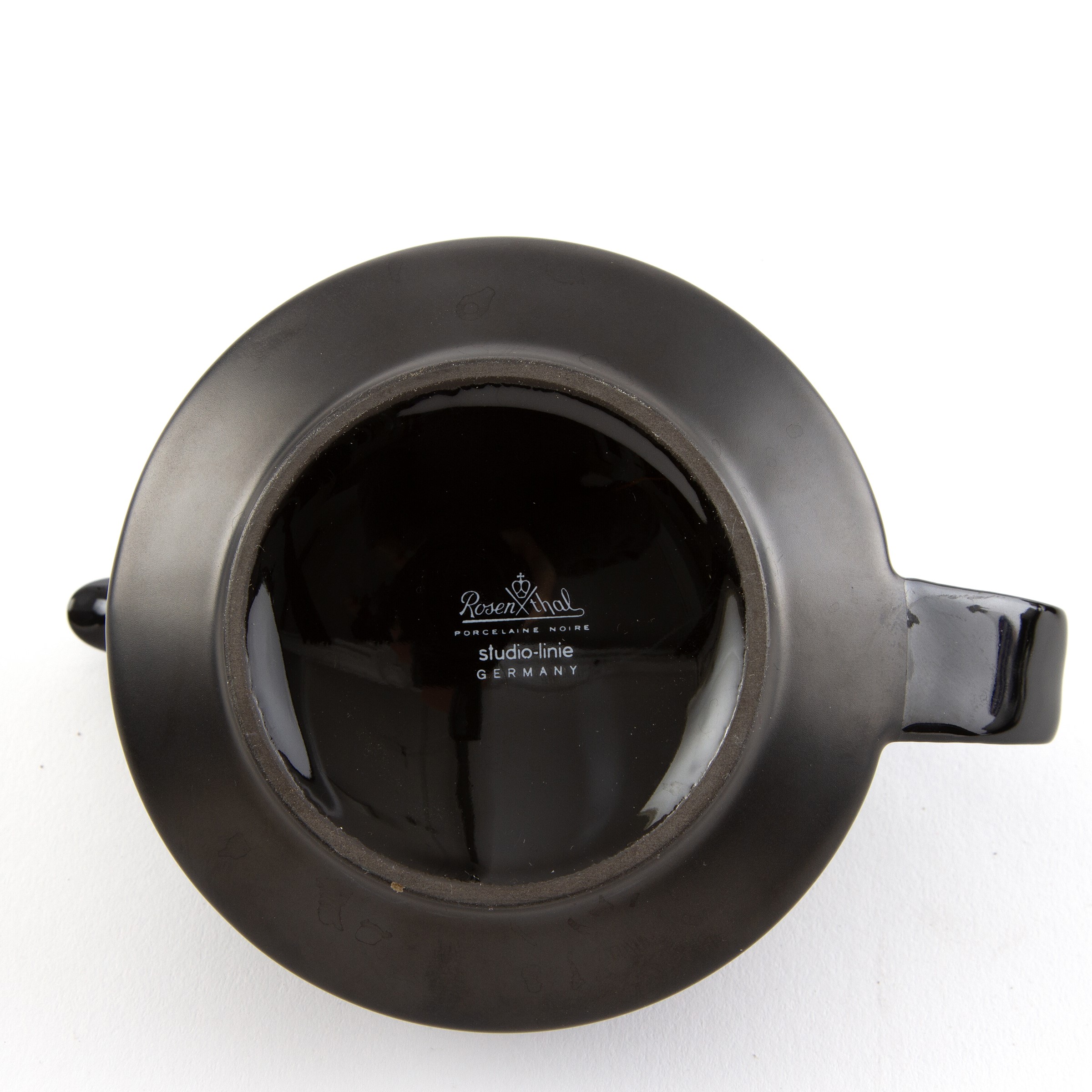 Rosenthal, Servizio da tè in porcellana bianca e nera (teiera, zuccheriera, lattiera e sei tazze ...