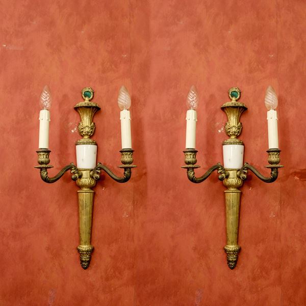 Coppia di appliques in bronzo e marmo