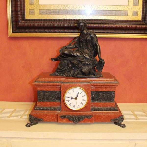 Orologio da tavolo in resina
